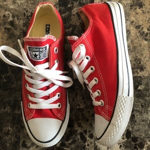 Converse Red Size 7